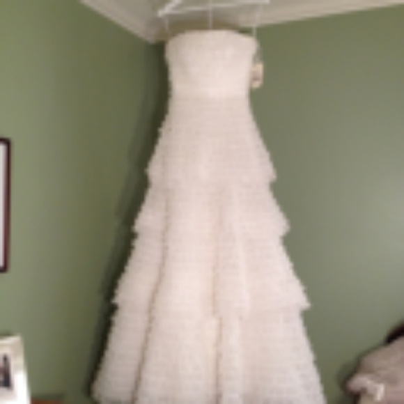 Wedding Dress - Picture 3 of 7